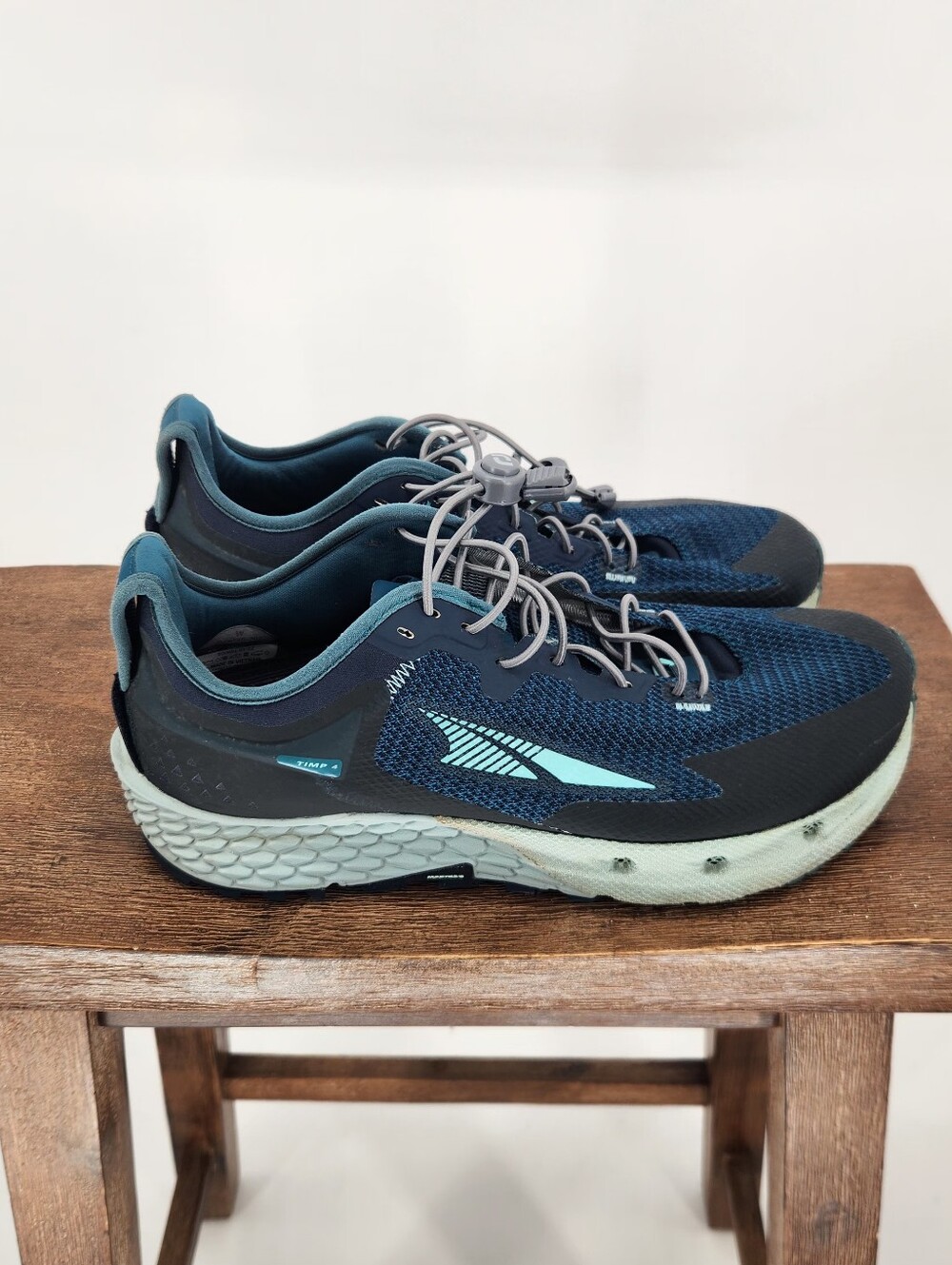 Altra Timp 4 Trail Running Shoes Women’s Size 10.5  Barefoot Shoes .